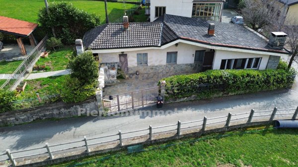 casa indipendente in vendita a Coazze