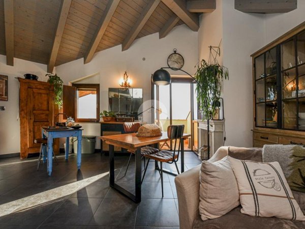 appartamento in vendita a Coazze