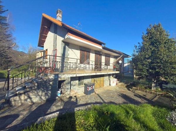 casa indipendente in vendita a Coazze