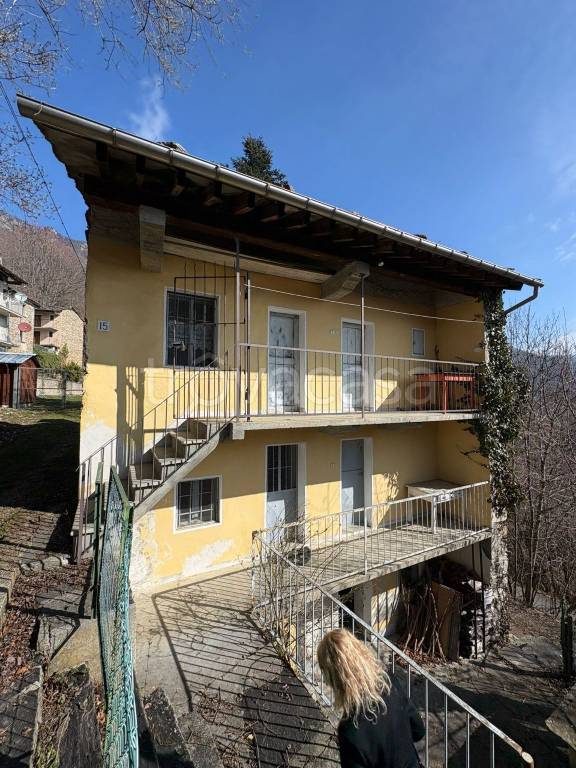 casa indipendente in vendita a Coazze