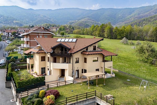 appartamento in vendita a Coazze