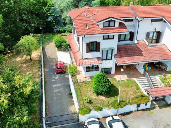 casa indipendente in vendita a Coazze