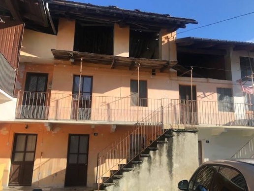casa indipendente in vendita a Coazze