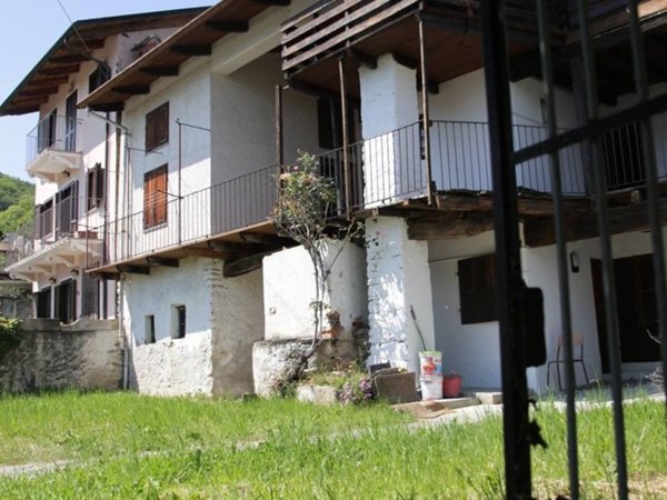 casa indipendente in vendita a Coazze
