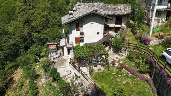 casa indipendente in vendita a Coazze