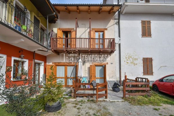 casa semindipendente in vendita a Coazze