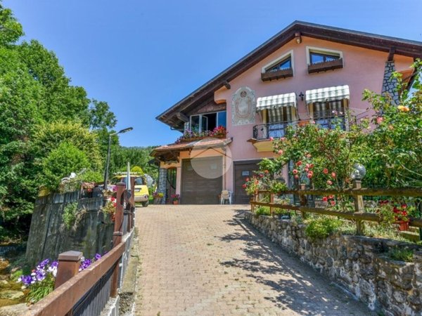 casa indipendente in vendita a Coazze