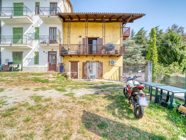 casa semindipendente in vendita a Coazze