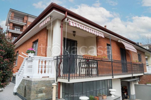 casa indipendente in vendita a Collegno