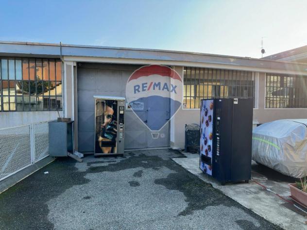 locale commerciale in vendita a Collegno