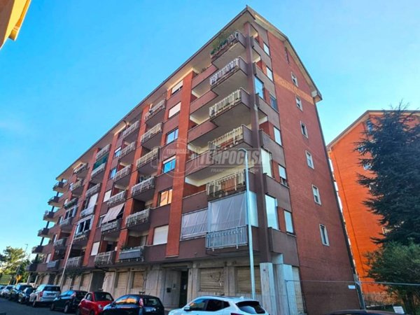 appartamento in vendita a Collegno in zona Savonera