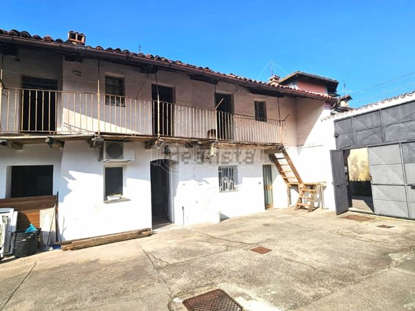 casa indipendente in vendita a Collegno