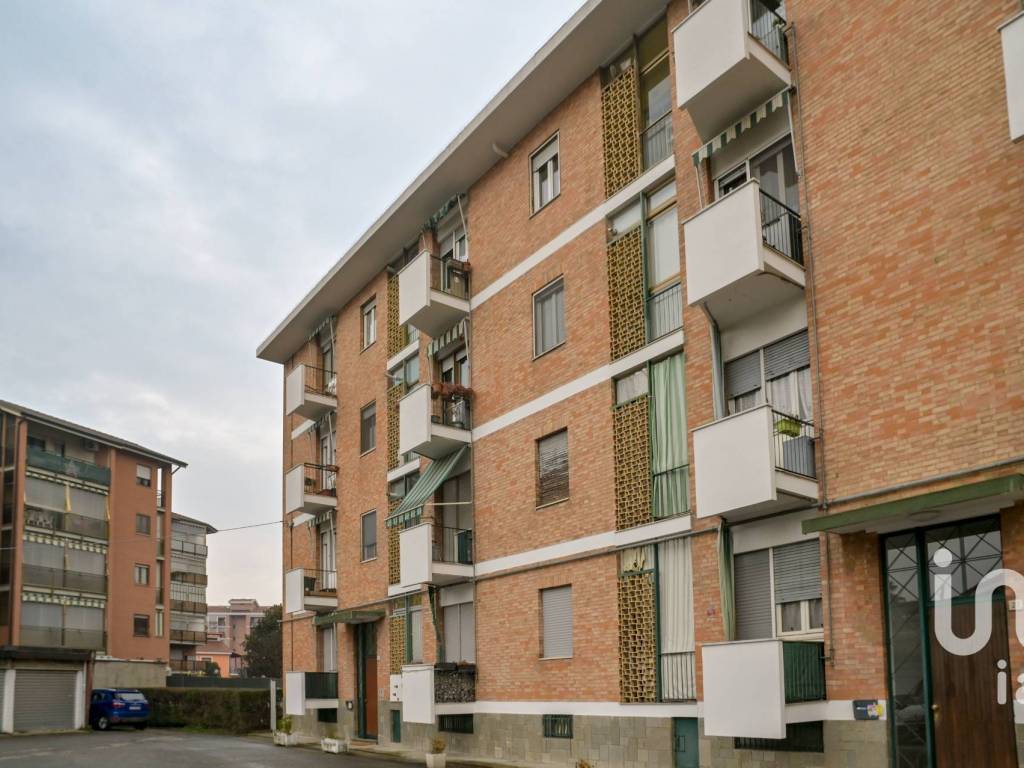 appartamento in vendita a Collegno in zona Savonera