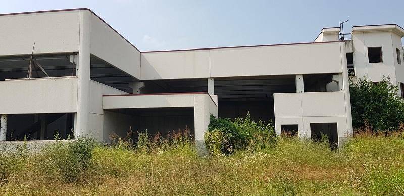 capannone in vendita a Collegno in zona Savonera