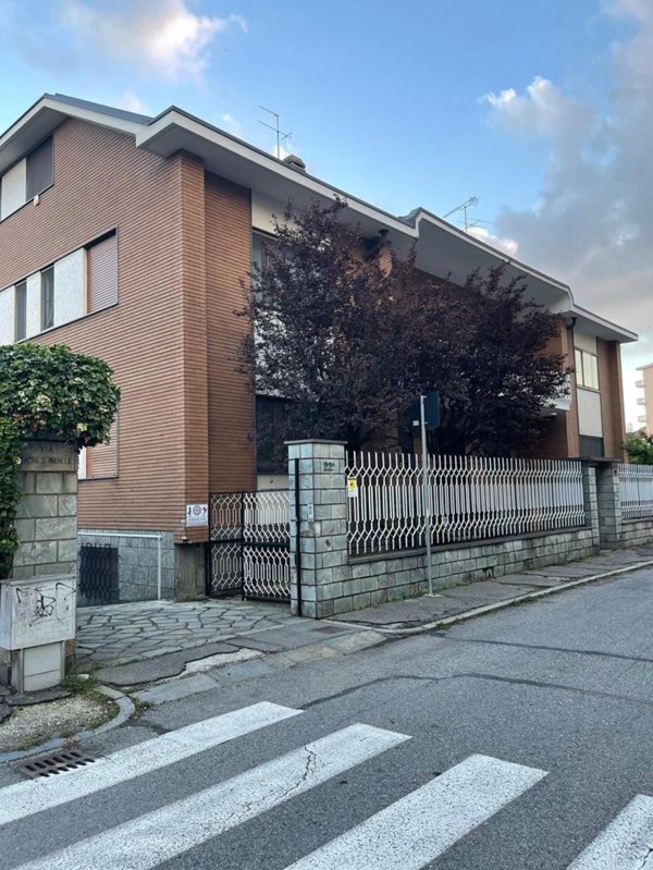 negozio in vendita a Collegno