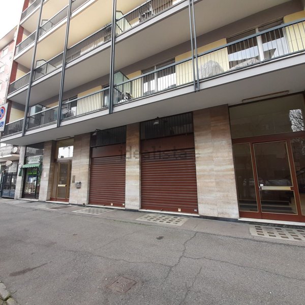 locale commerciale in vendita a Collegno