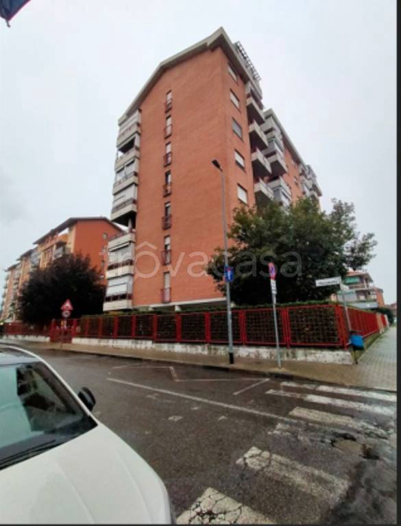 appartamento in vendita a Collegno in zona Savonera