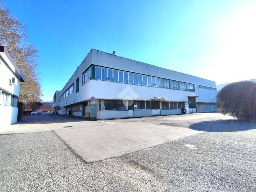 negozio in vendita a Collegno