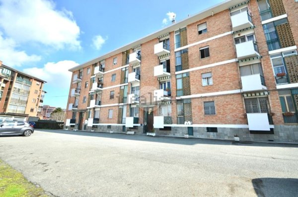 appartamento in vendita a Collegno in zona Savonera