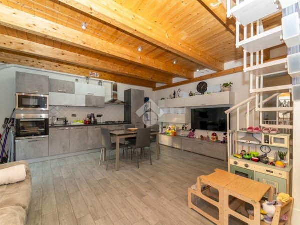 casa indipendente in vendita a Collegno