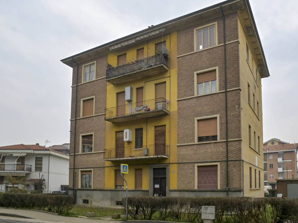 appartamento in vendita a Collegno in zona Savonera
