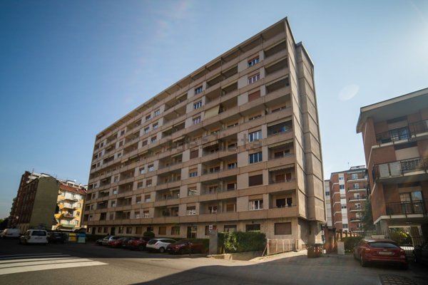 locale commerciale in vendita a Collegno