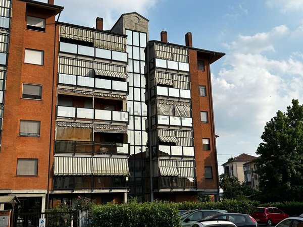 appartamento in vendita a Collegno in zona Savonera