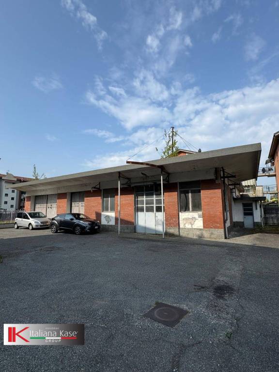 negozio in vendita a Collegno in zona Savonera