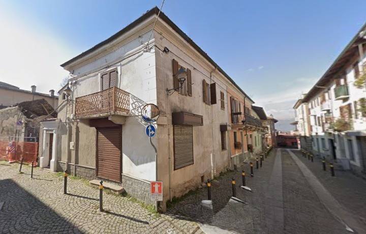 casa indipendente in vendita a Collegno in zona Savonera