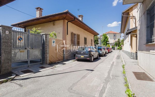 casa indipendente in vendita a Collegno