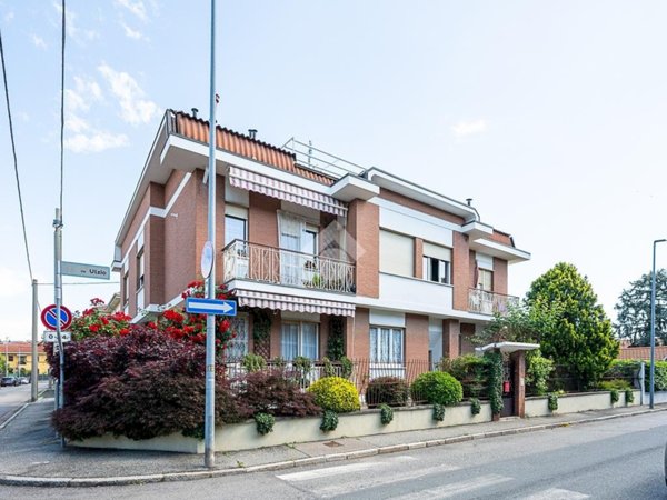 appartamento in vendita a Collegno in zona Leumann