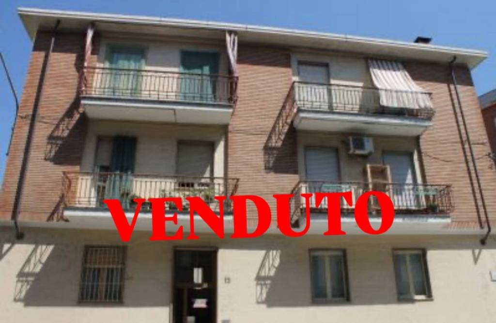 appartamento in vendita a Collegno in zona Leumann