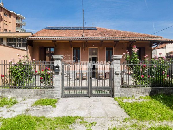 casa indipendente in vendita a Collegno