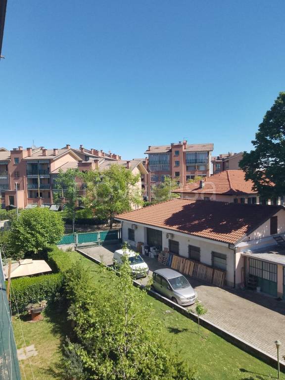 appartamento in vendita a Collegno in zona Savonera