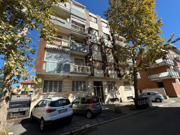 trivano in vendita a Collegno in zona Leumann