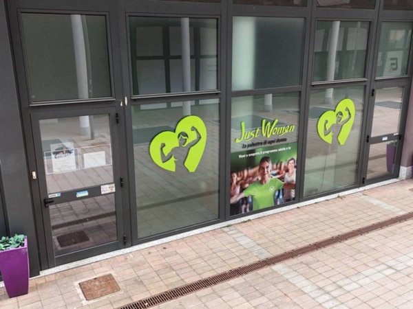 negozio in vendita a Collegno
