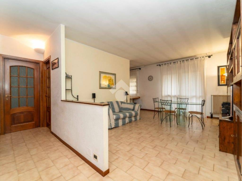 appartamento in vendita a Collegno in zona Savonera