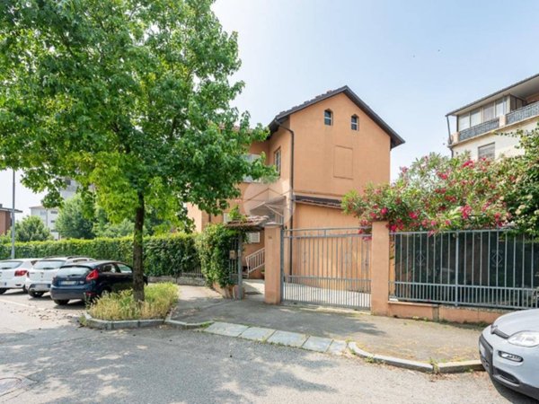 casa indipendente in vendita a Collegno