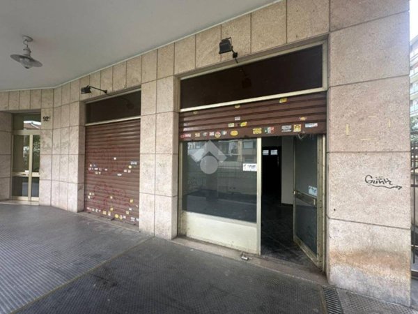 negozio in vendita a Collegno