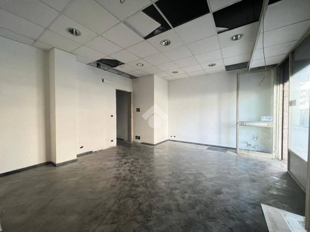 negozio in vendita a Collegno