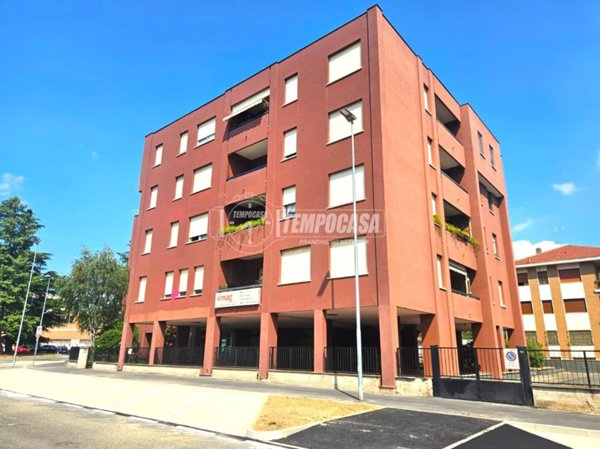 appartamento in vendita a Collegno in zona Leumann