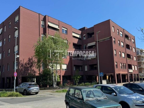 appartamento in vendita a Collegno in zona Leumann