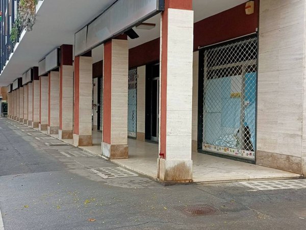 negozio in vendita a Collegno