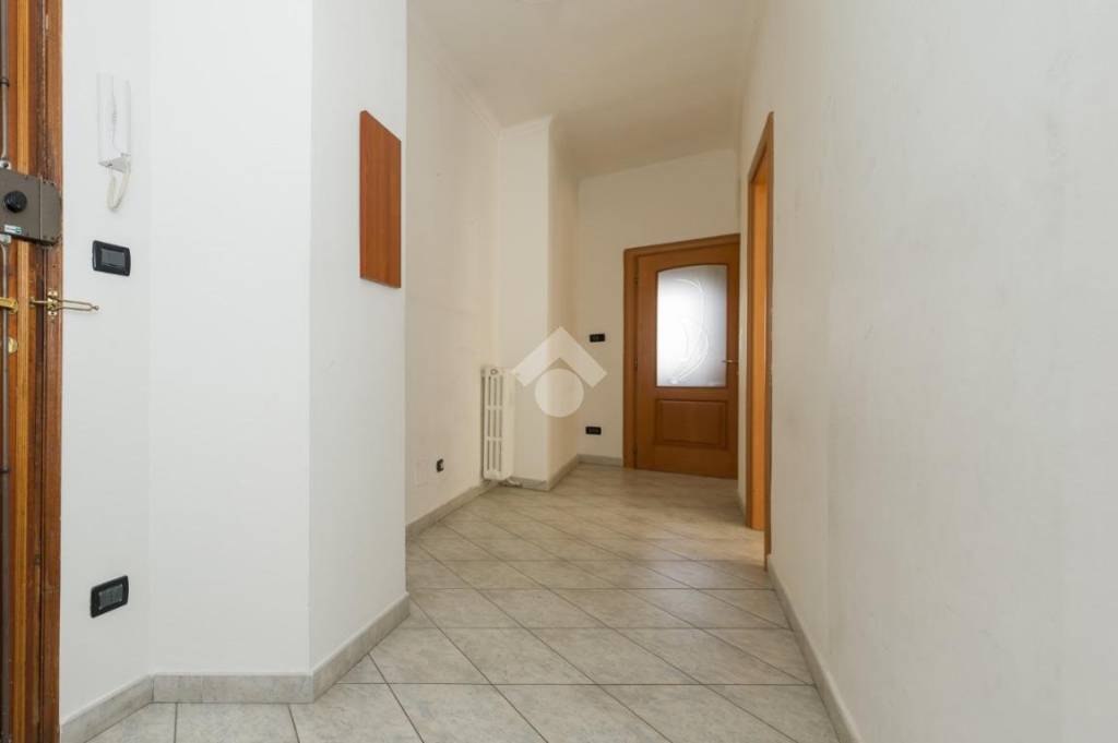 appartamento in vendita a Collegno in zona Leumann