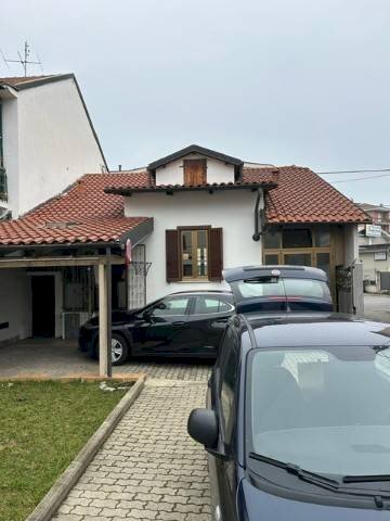 casa indipendente in vendita a Collegno