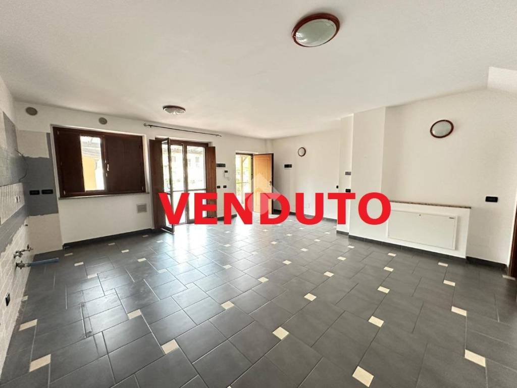 casa indipendente in vendita a Collegno in zona Savonera