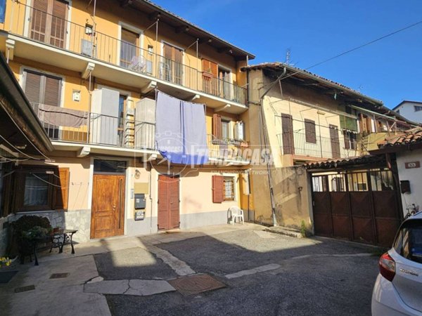 appartamento in vendita a Collegno in zona Savonera