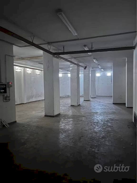 locale commerciale in vendita a Collegno