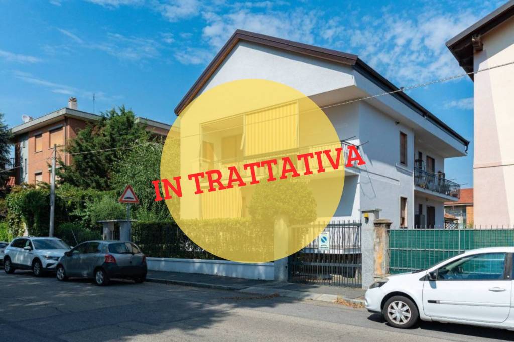 appartamento in vendita a Collegno in zona Leumann