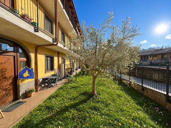 appartamento in vendita a Collegno in zona Savonera